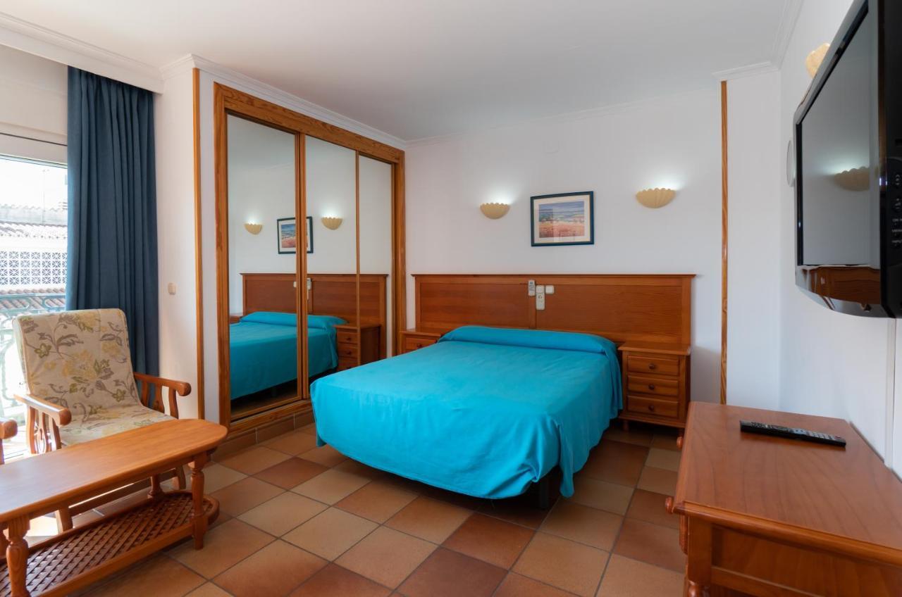 Apartamentos Leonor Carihuela Τορρεμολίνος Εξωτερικό φωτογραφία