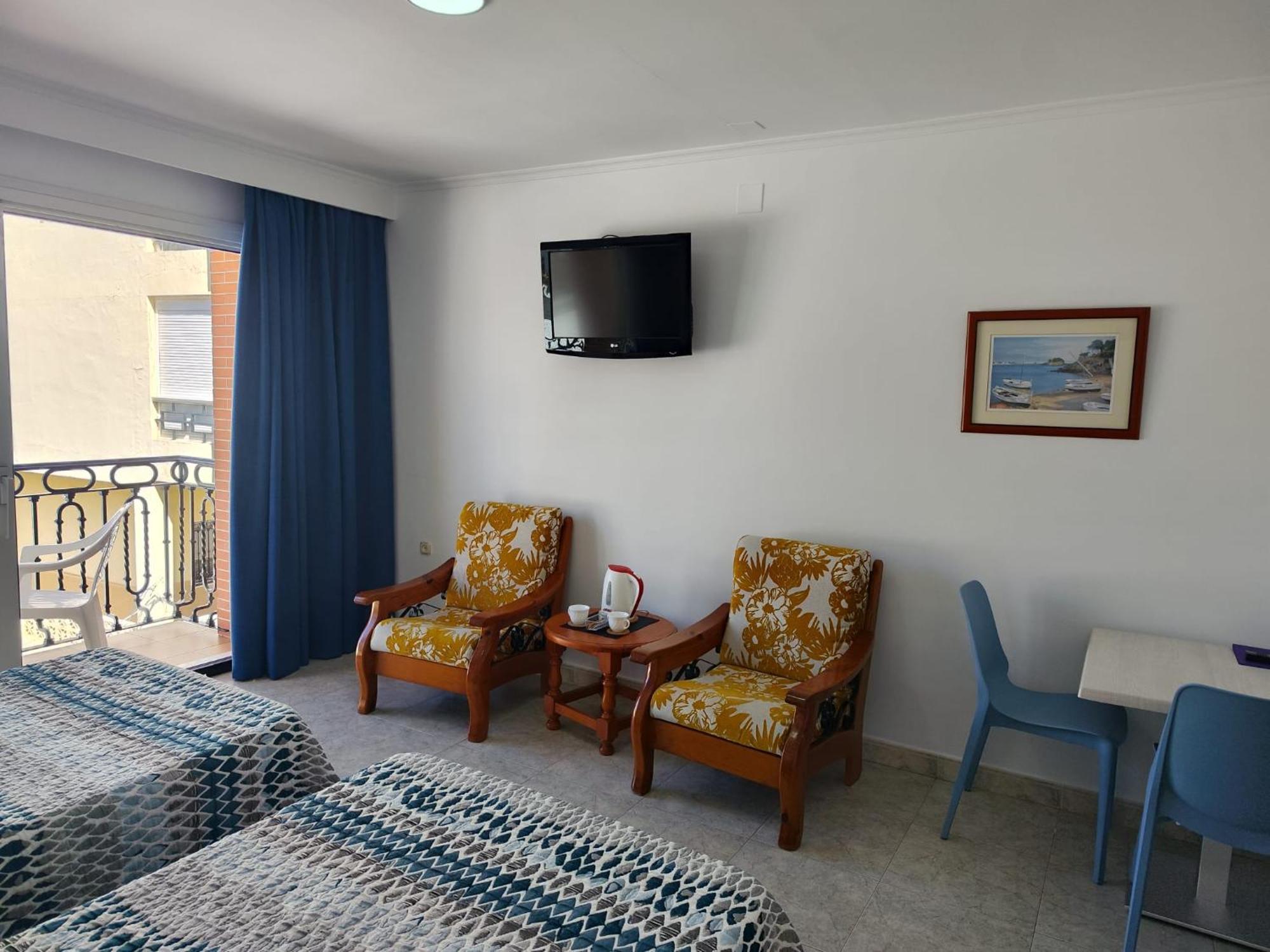 Apartamentos Leonor Carihuela Τορρεμολίνος Εξωτερικό φωτογραφία