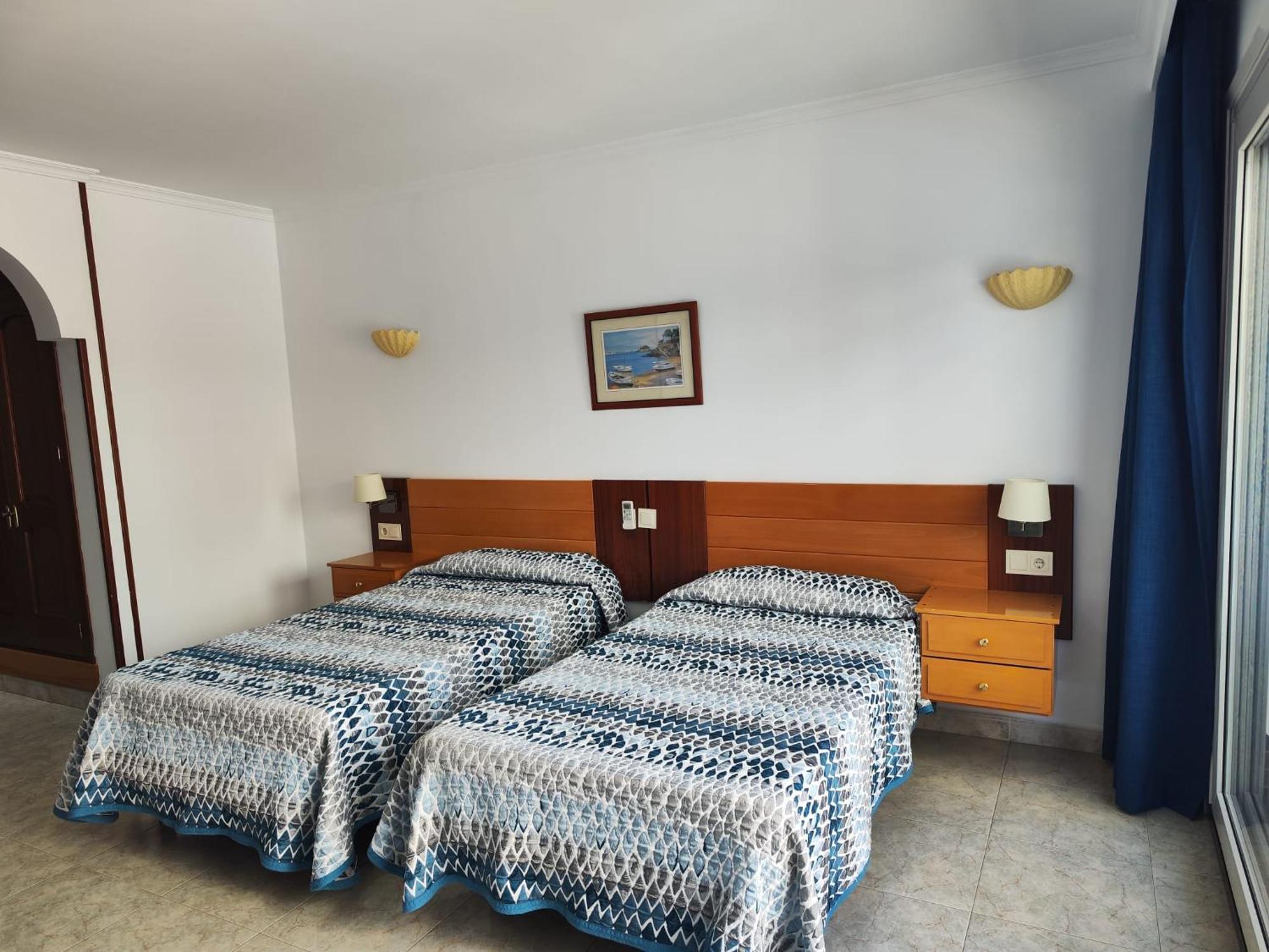 Apartamentos Leonor Carihuela Τορρεμολίνος Εξωτερικό φωτογραφία