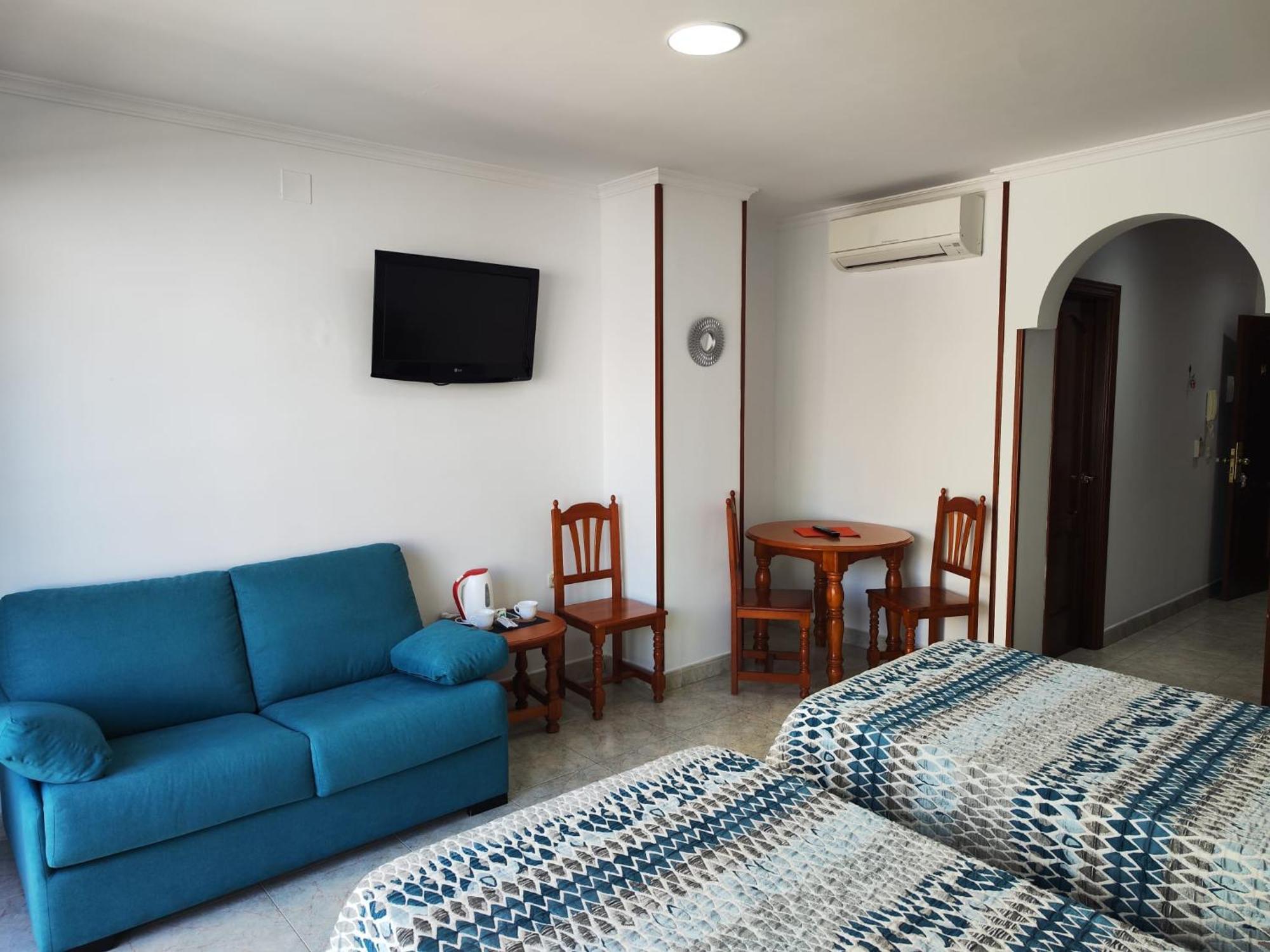 Apartamentos Leonor Carihuela Τορρεμολίνος Εξωτερικό φωτογραφία