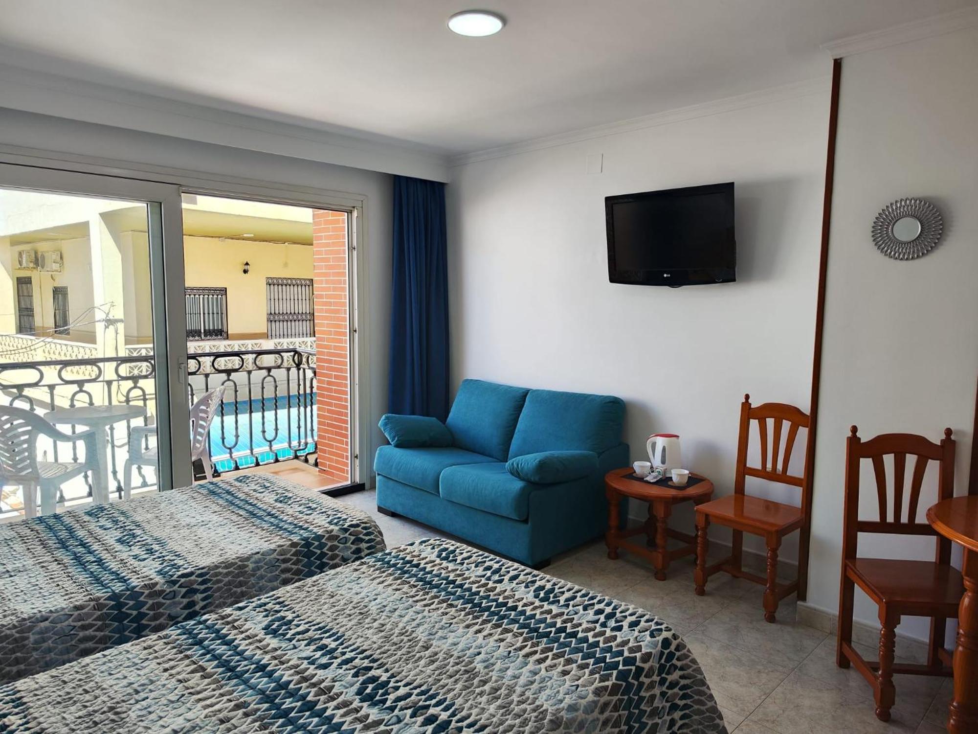 Apartamentos Leonor Carihuela Τορρεμολίνος Εξωτερικό φωτογραφία