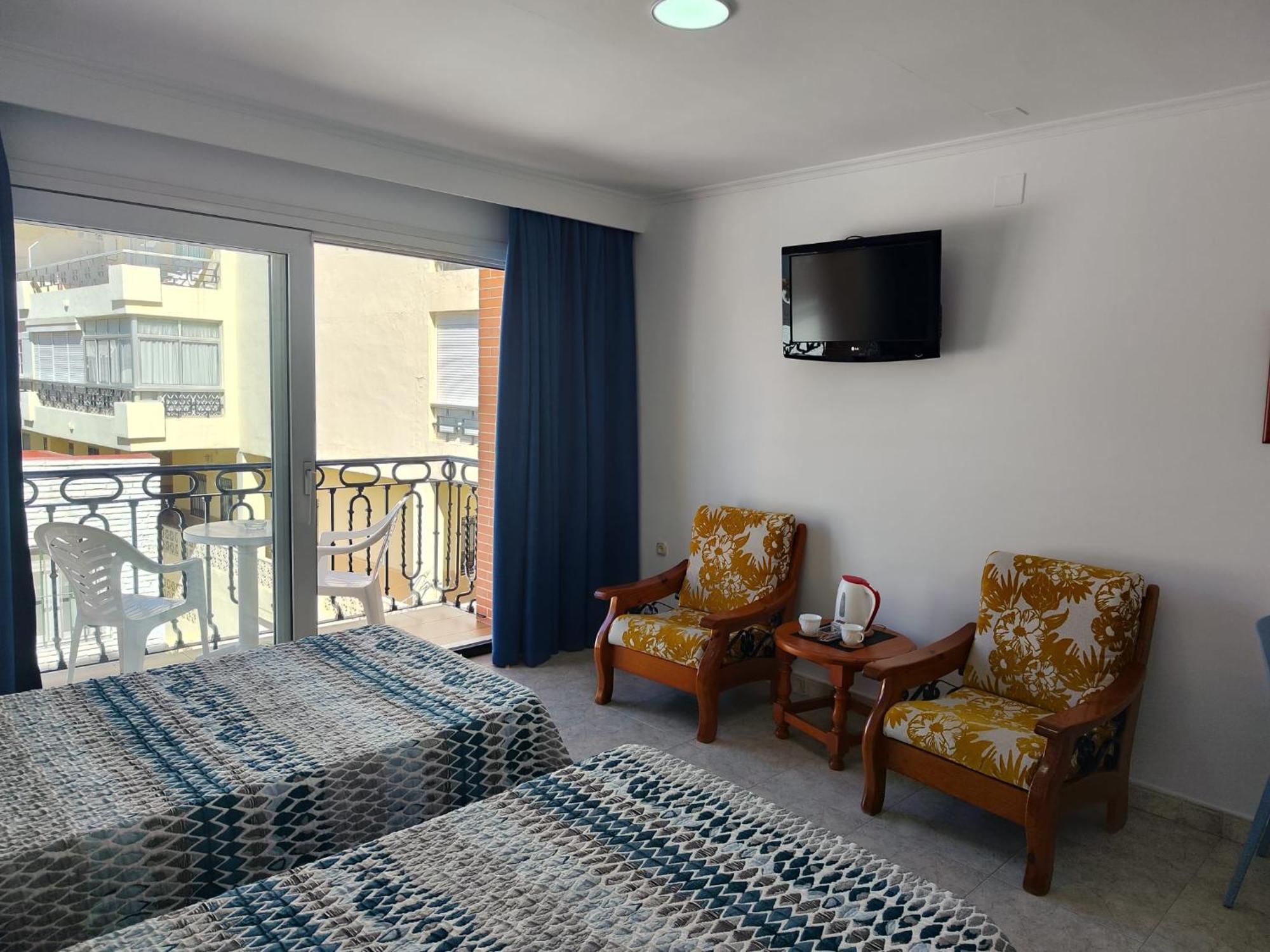 Apartamentos Leonor Carihuela Τορρεμολίνος Εξωτερικό φωτογραφία