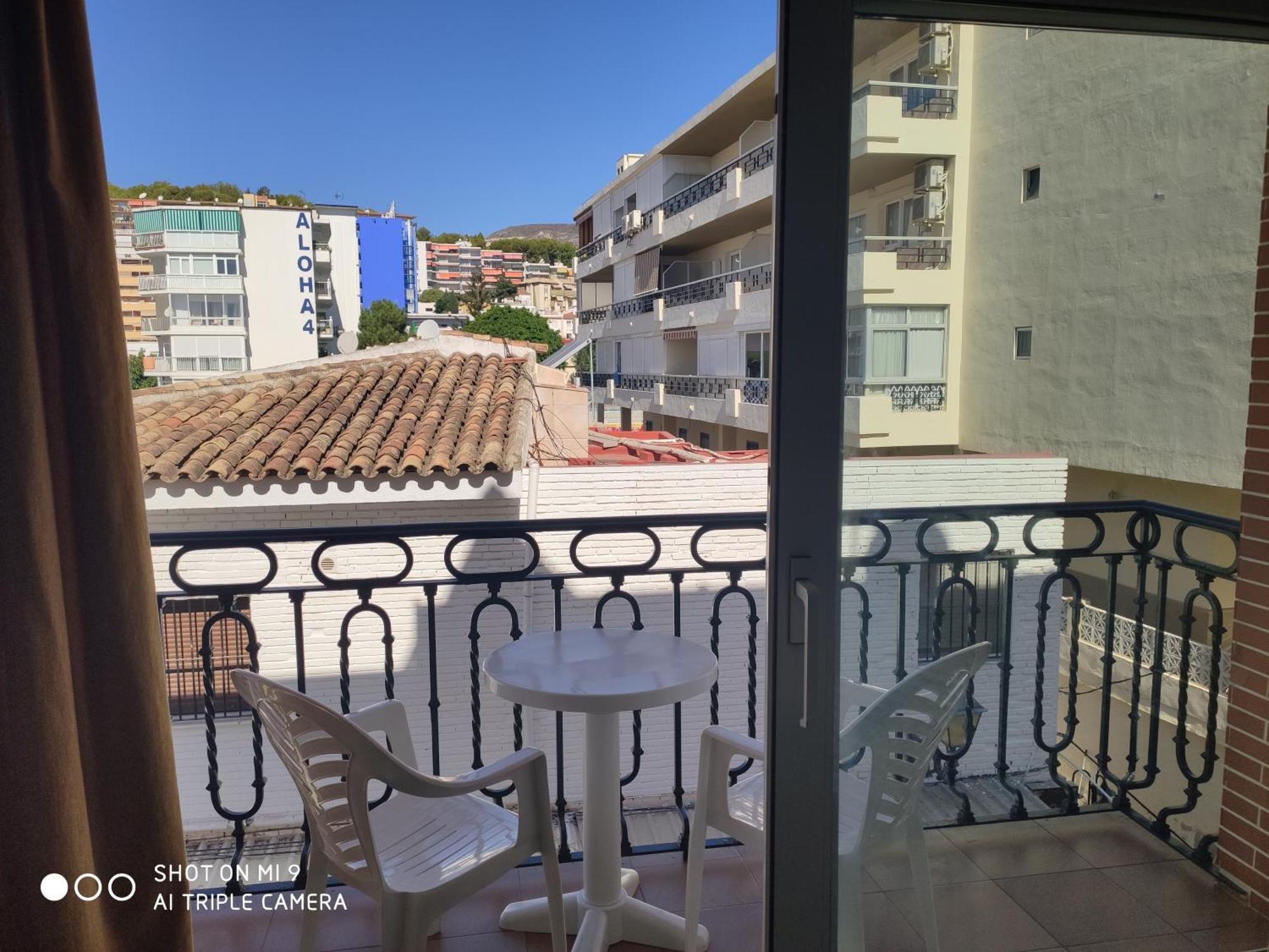 Apartamentos Leonor Carihuela Τορρεμολίνος Δωμάτιο φωτογραφία